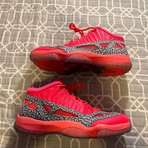 Jordan 11 low I.E.